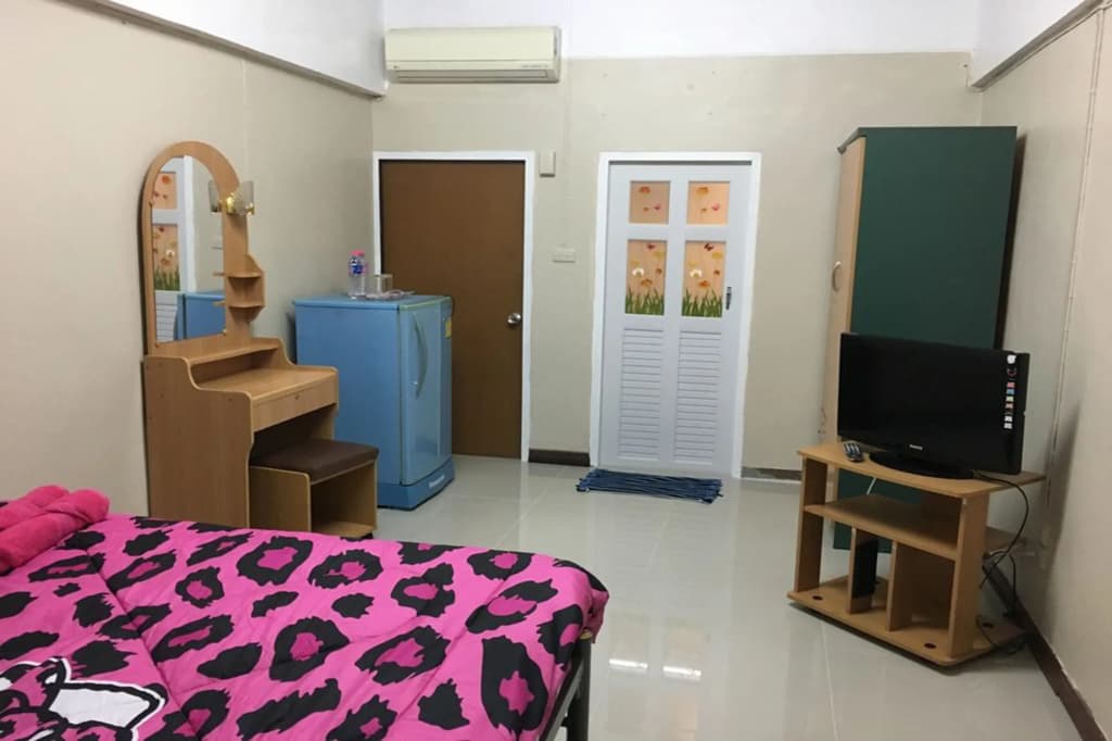 Gedkanok Apartment - photo 3