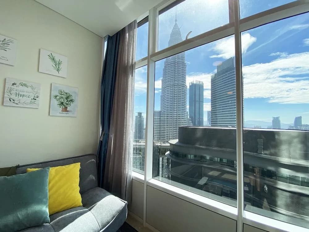 Sky Suite KLCC by Summer - photo 3