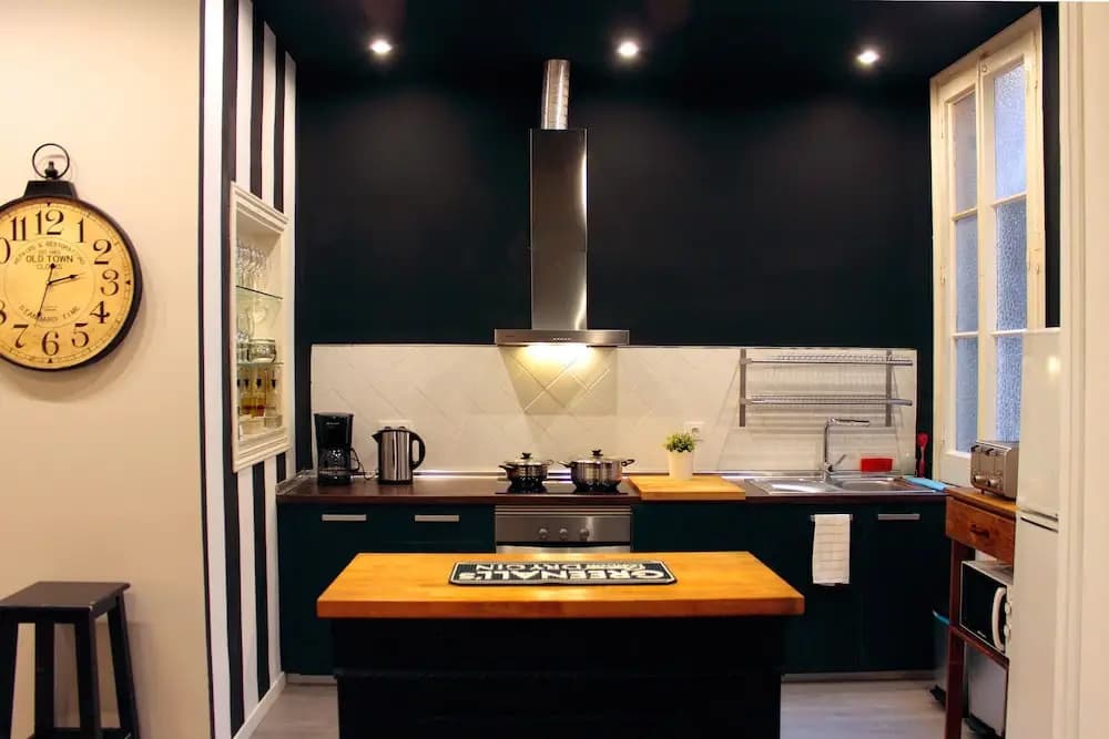 Casa Consell Apartments - photo 2