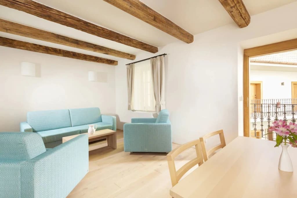 Hotel At the White Lily - photo 5