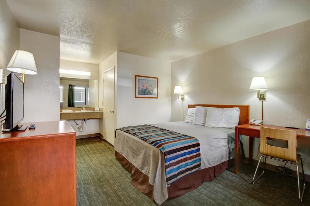 Good Nite Inn Sylmar - photo 5
