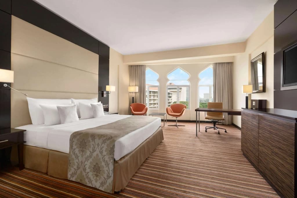 Ramada by Wyndham Colombo Hotel - photo 3