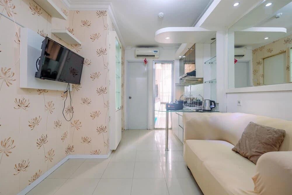 Modern And Tidy 2Br Bassura City Apartment - photo 11