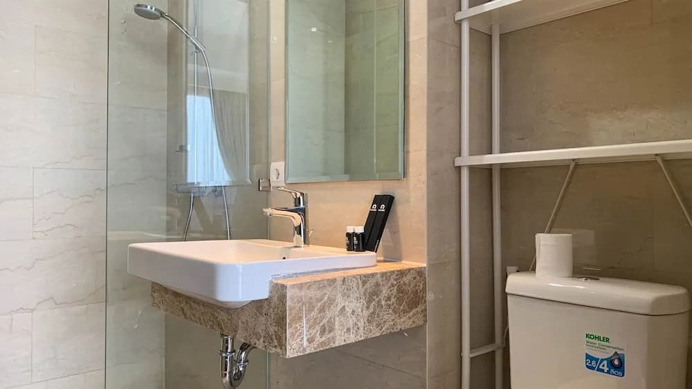 Elegant 2Br With Private Lift At Menteng Park Apartment - photo 6