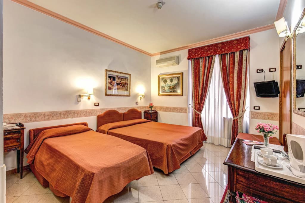 Hotel Giuliana - photo 6