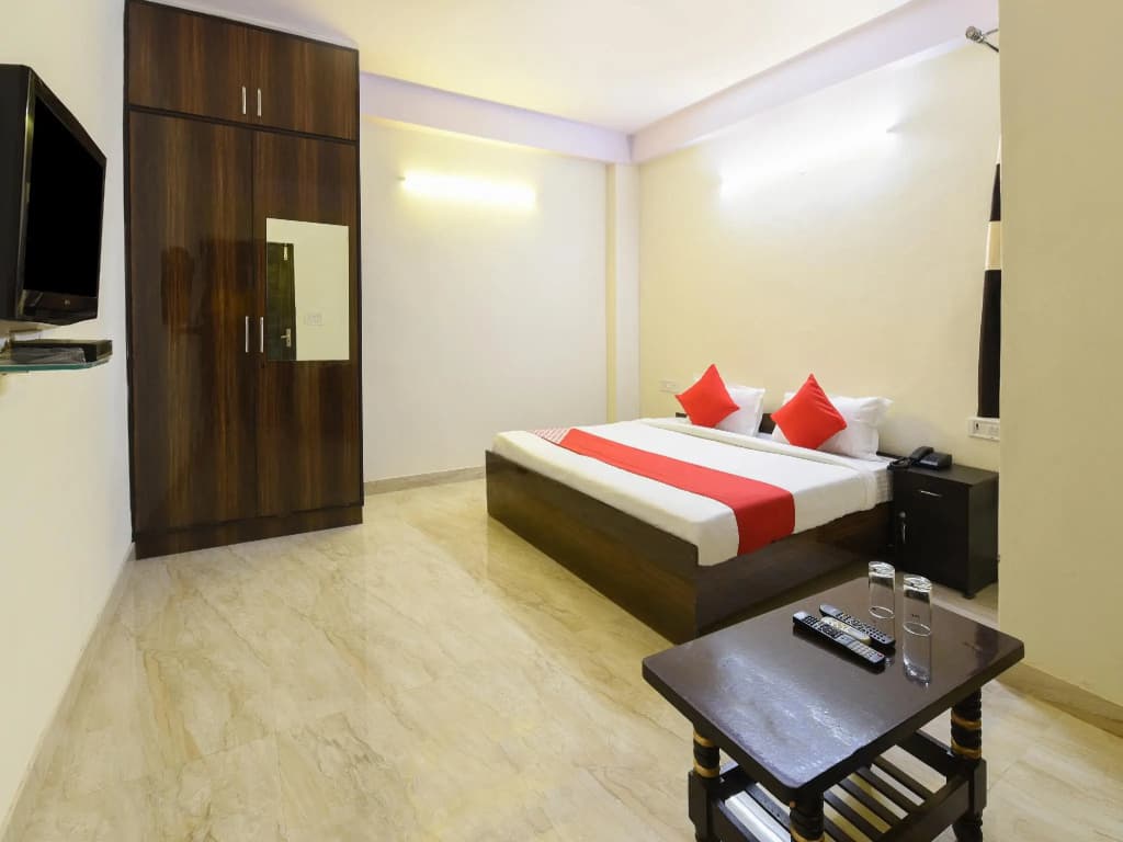 OYO 22394 Club Residency - photo 2