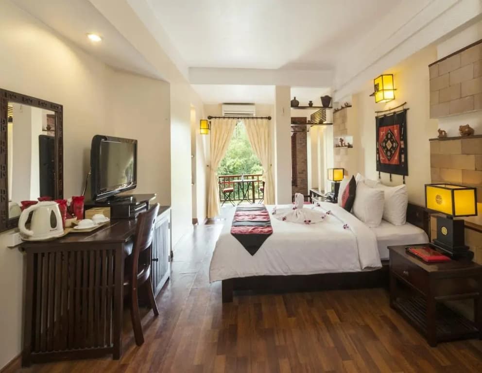 Welcome Old Town Hotel - photo 4