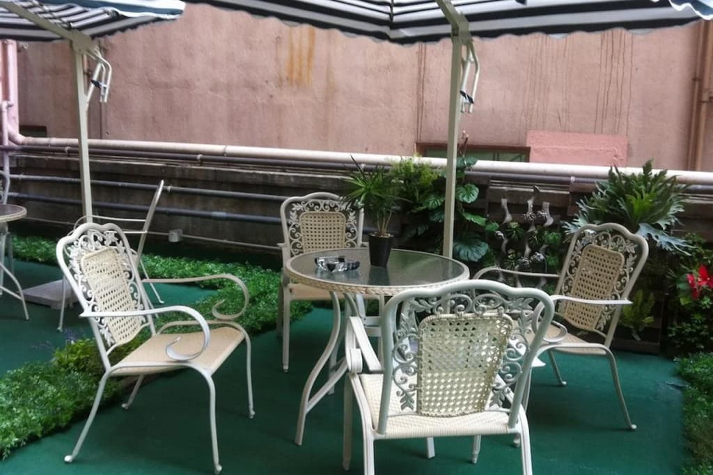 California Hotel - photo 13