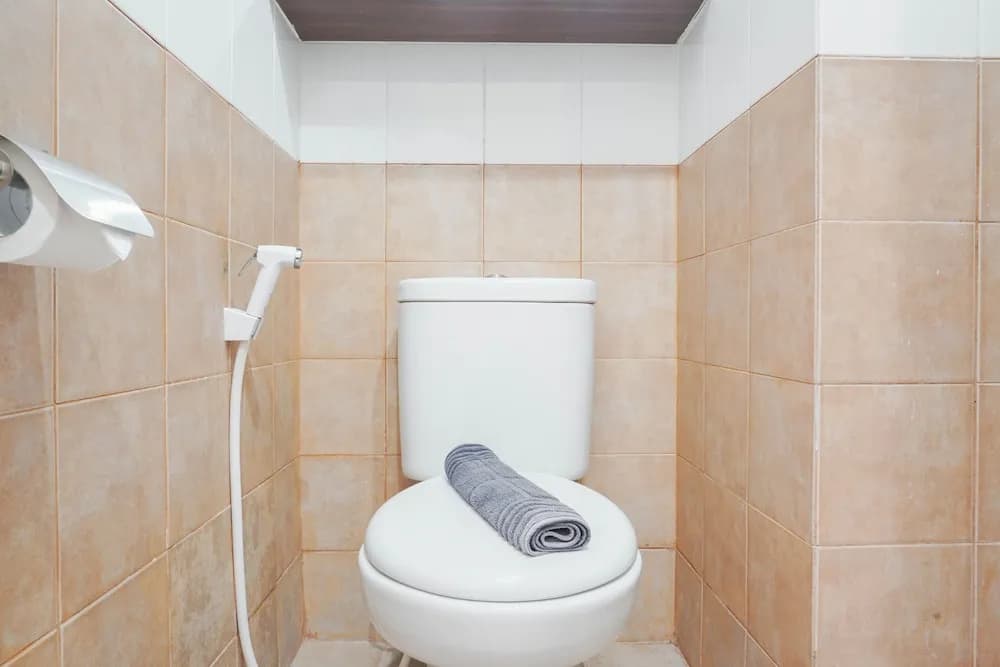 Modern Studio at Green Pramuka City Apartment - photo 7