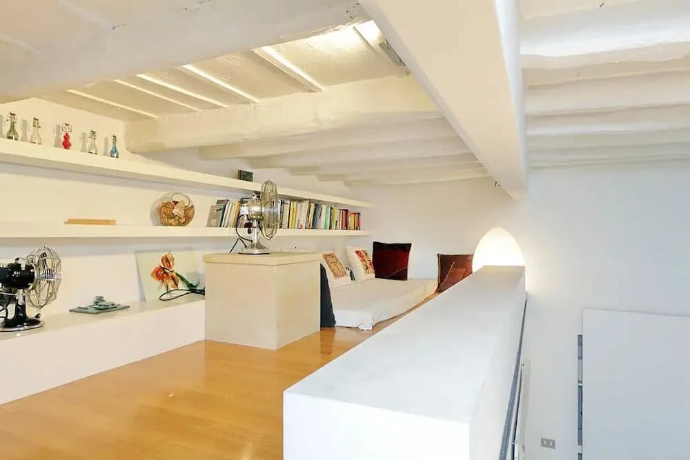 Monti Bright Apartment - photo 14