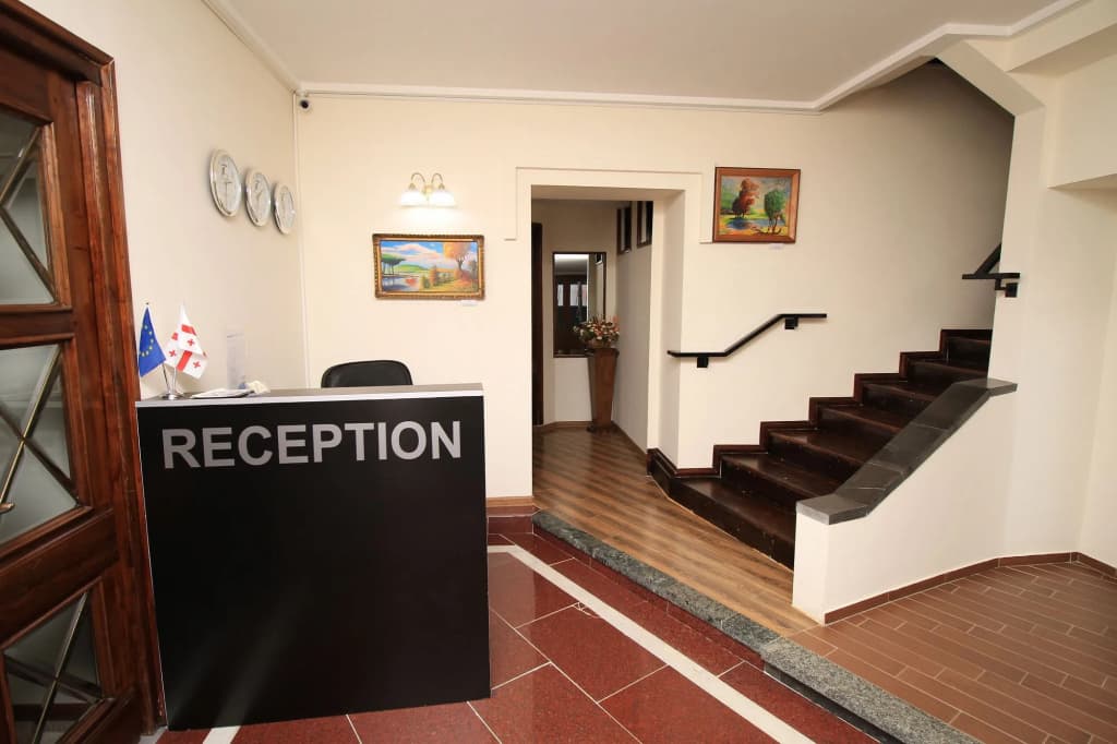 Old Villa Sololaki - photo 12