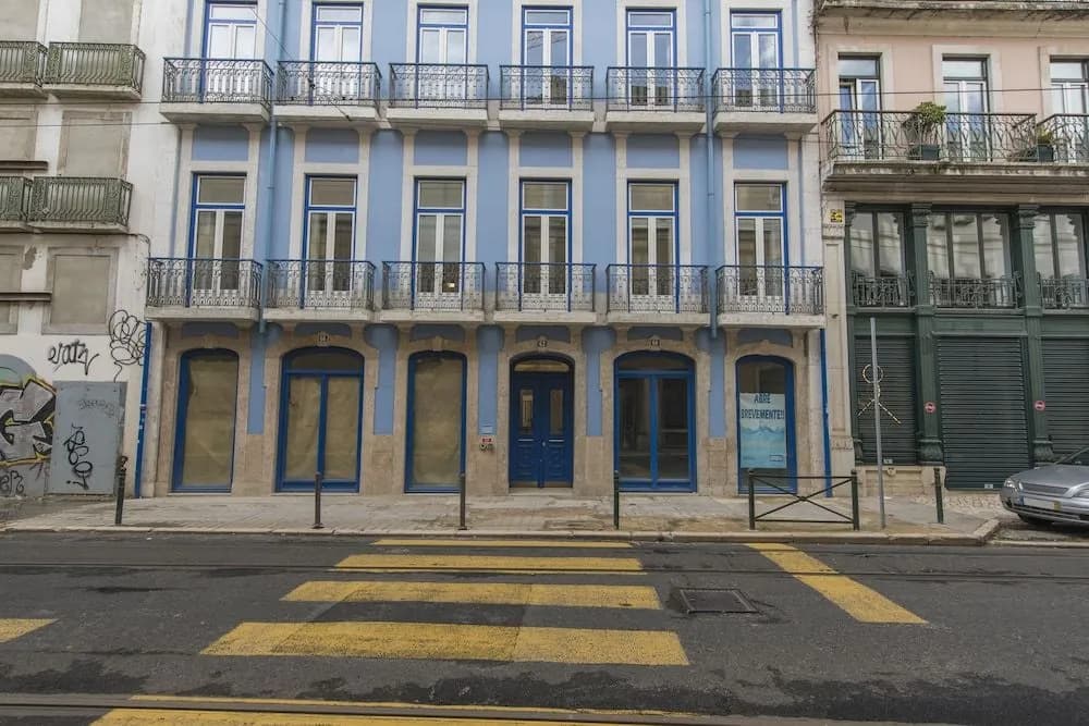 High Ceiling Duplex Apt Cais do Sodre - main photo