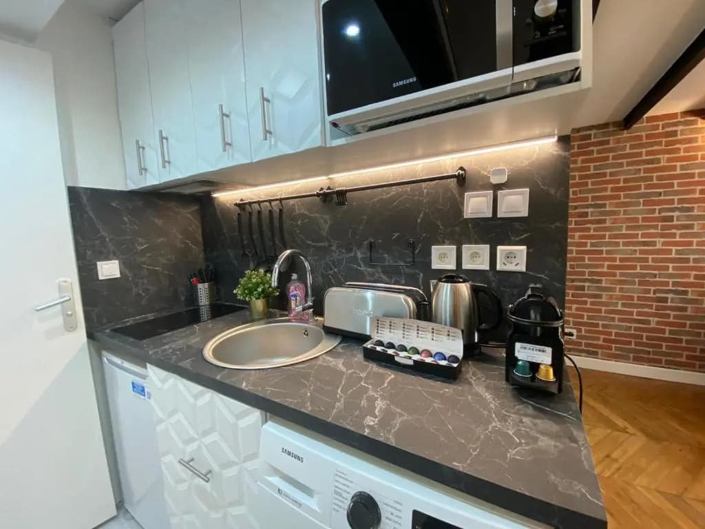 Beautiful mini Loft near Saint-Lazare - photo 6