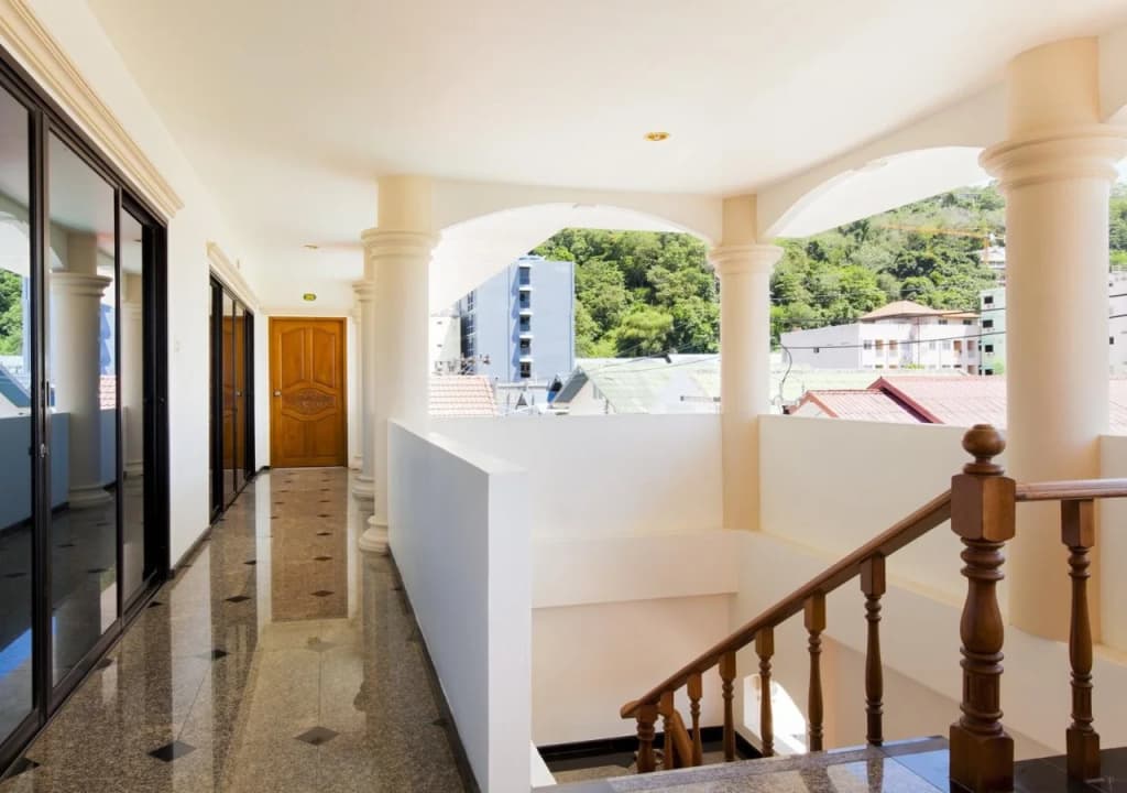 Royal Prince Residence - photo 8