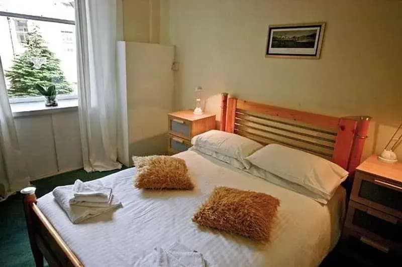 Edinburgh Apartments - photo 2