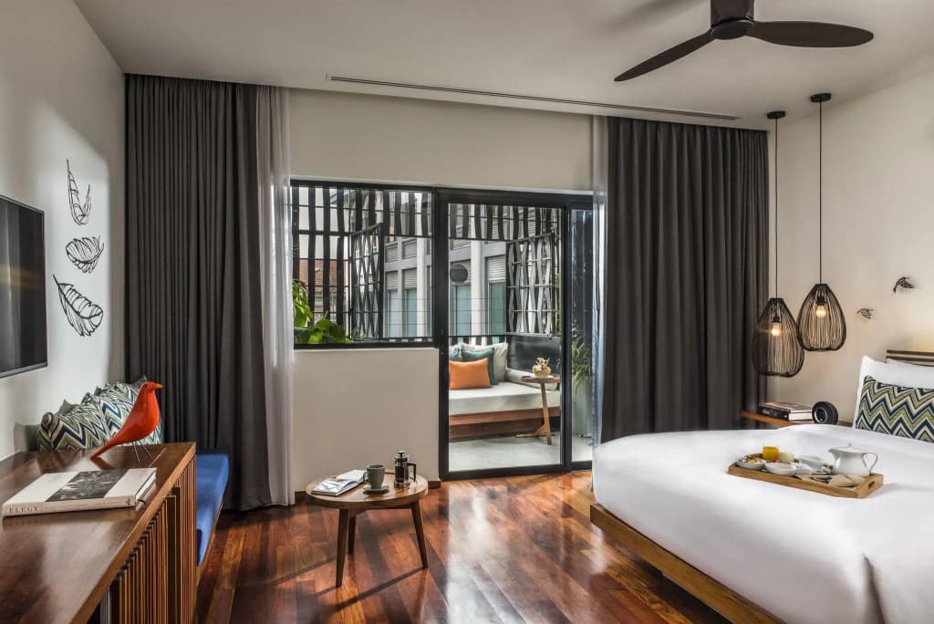 The Aviary Hotel - photo 4