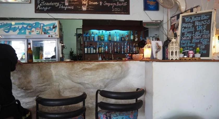 Blue Juice - photo 21