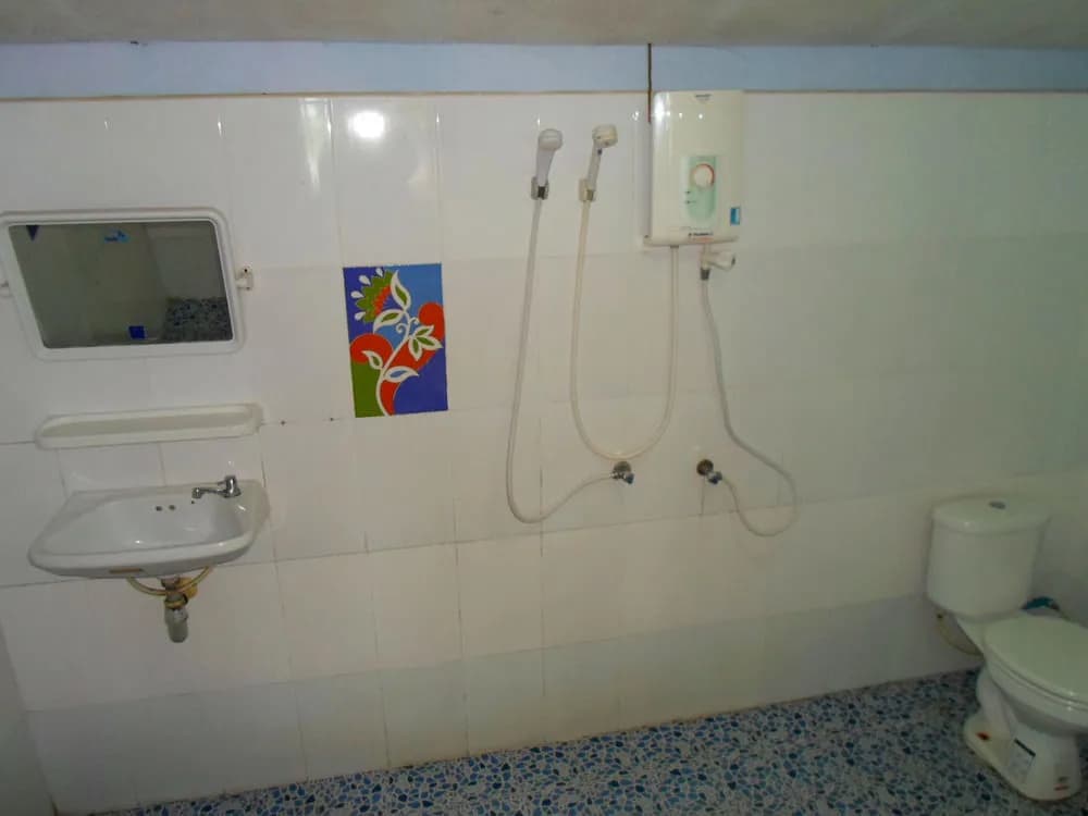 Bangrak Bungalow - photo 6