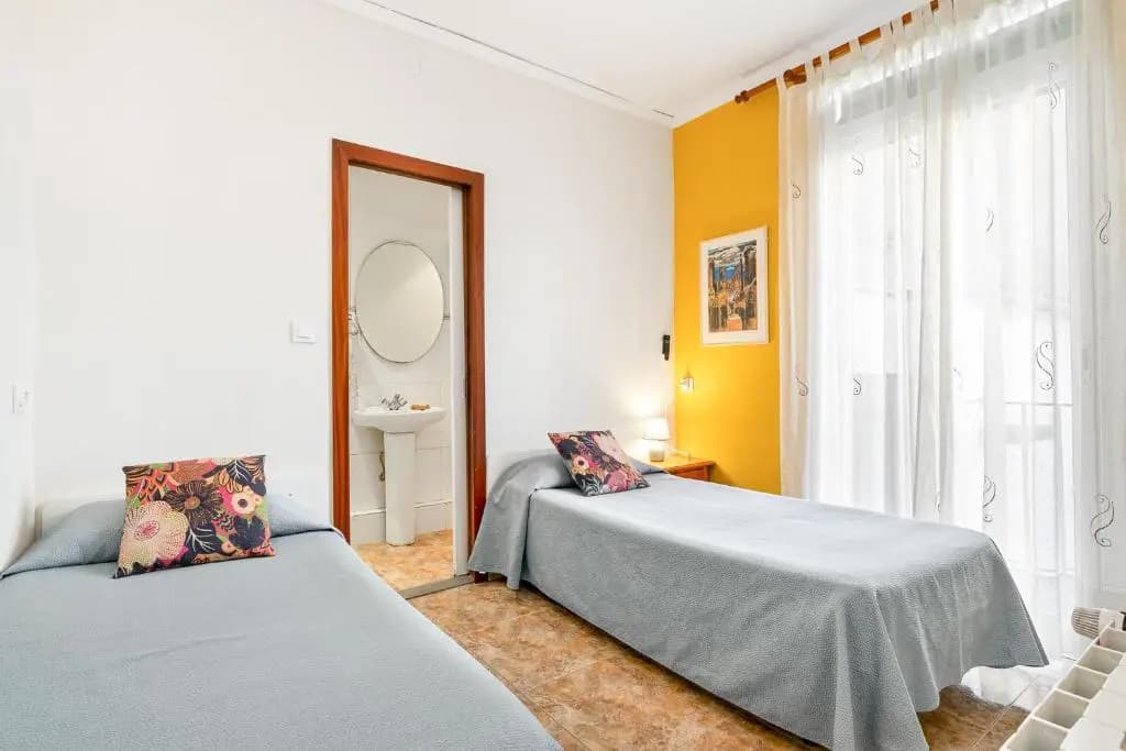 Hostal Santa Anna - photo 3