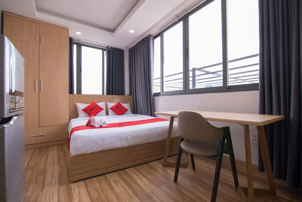 RedDoorz Premium near E-Town - photo 6