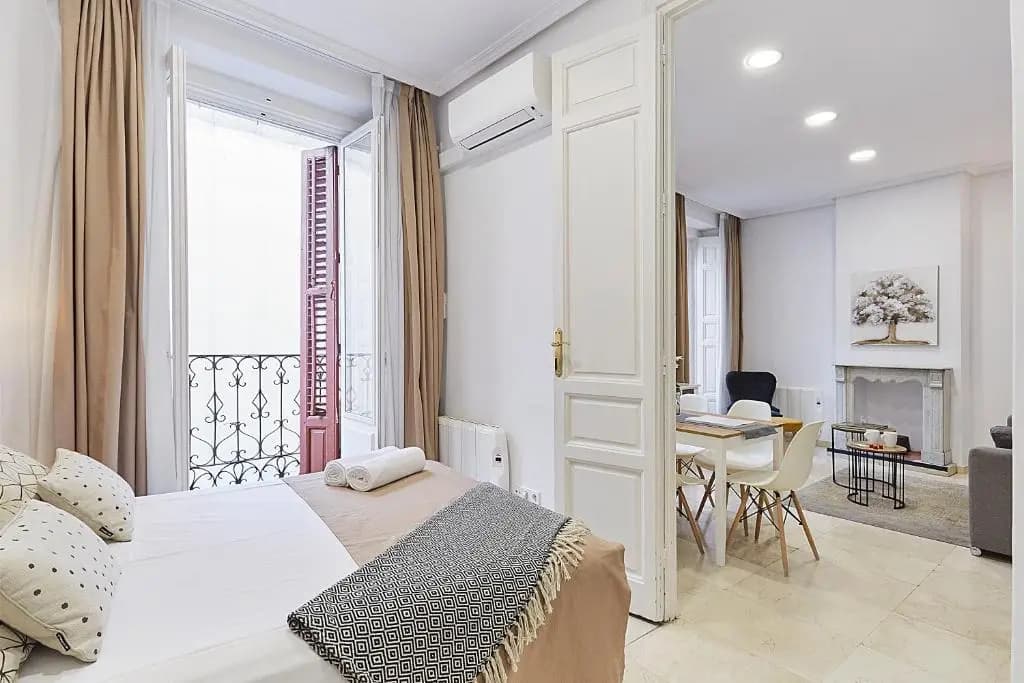 LEEWAYS APARTMENT VI in GRAN VÍA - photo 2