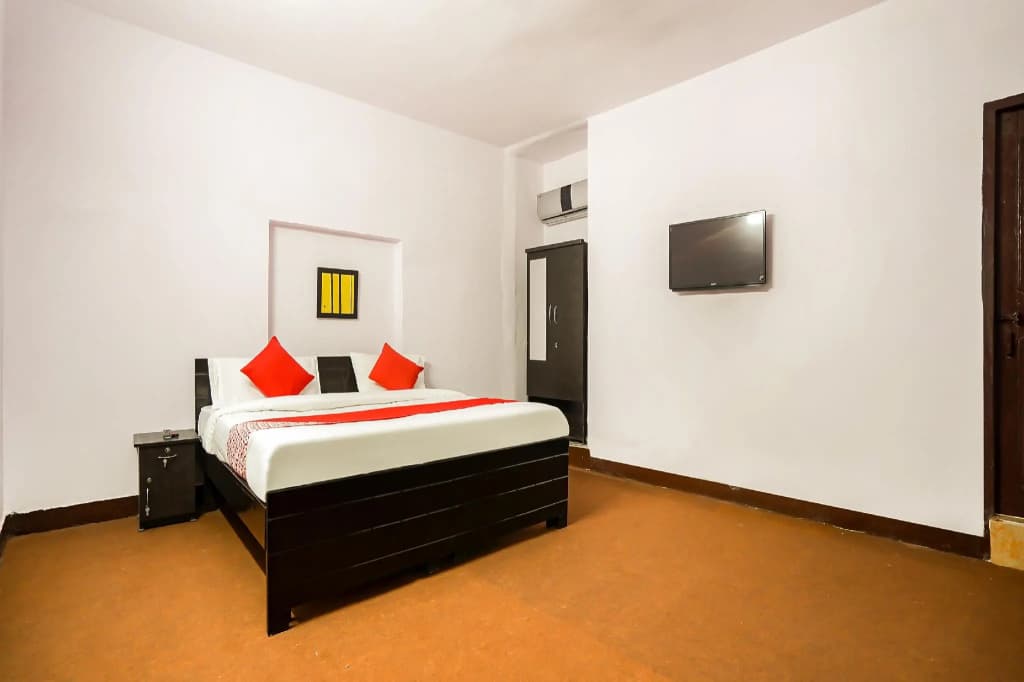 OYO Flagship 45792 Arjun Guest house - main photo