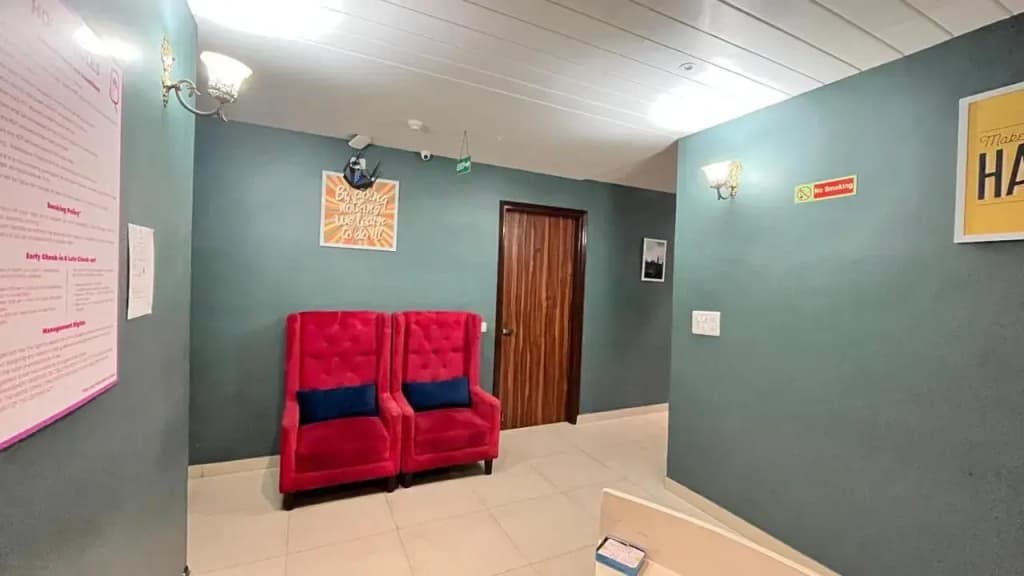 Qotel Hotel Church House Rohini Sector 15 - photo 11