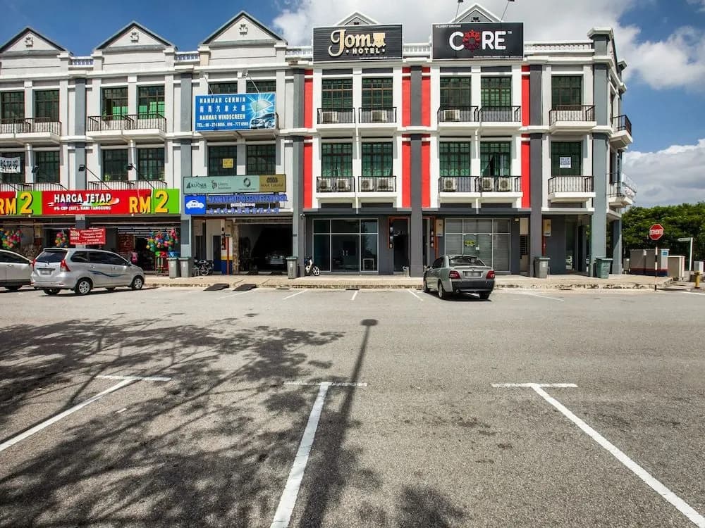 Oyo 89659 Jom Hotel - main photo