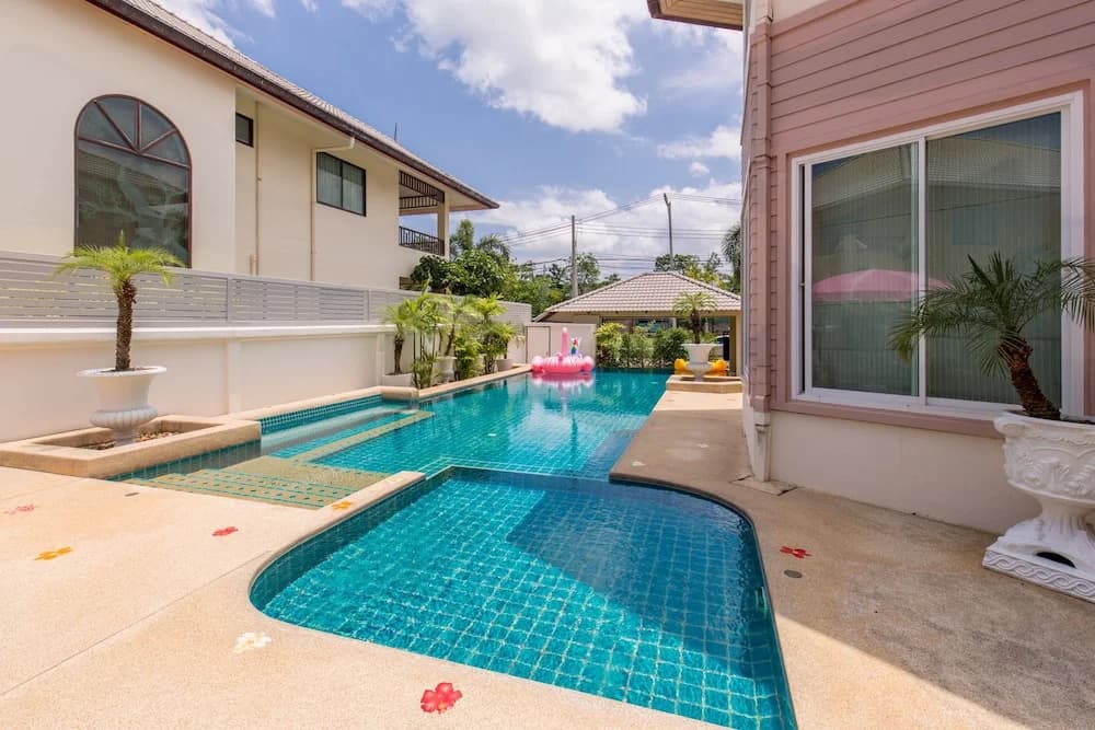 The Farah House - photo 12