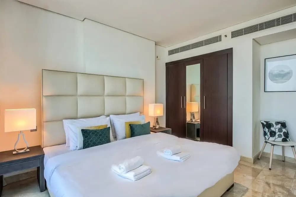 Luxury Apartment Steps Away From Everything - photo 4