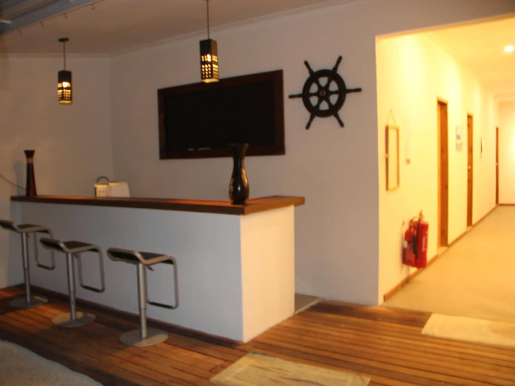 Cokes Beach House - photo 3