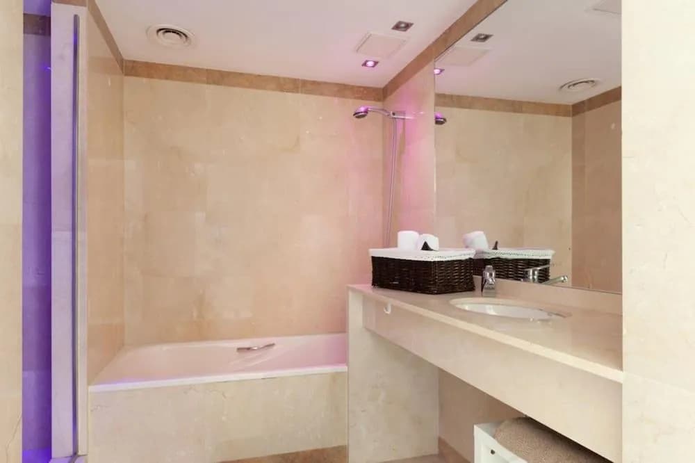 The Penthouse Barcelona - photo 31