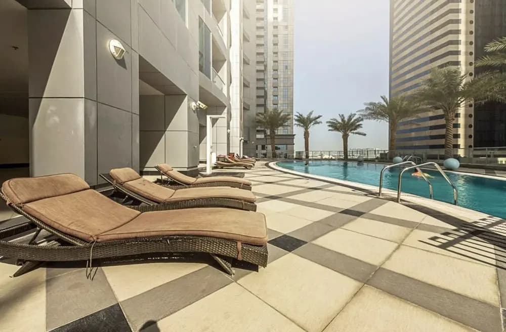 Maison Privee - High-Floor Trendy Apt w/ Marina, Palm & Ocean Vws - photo 10