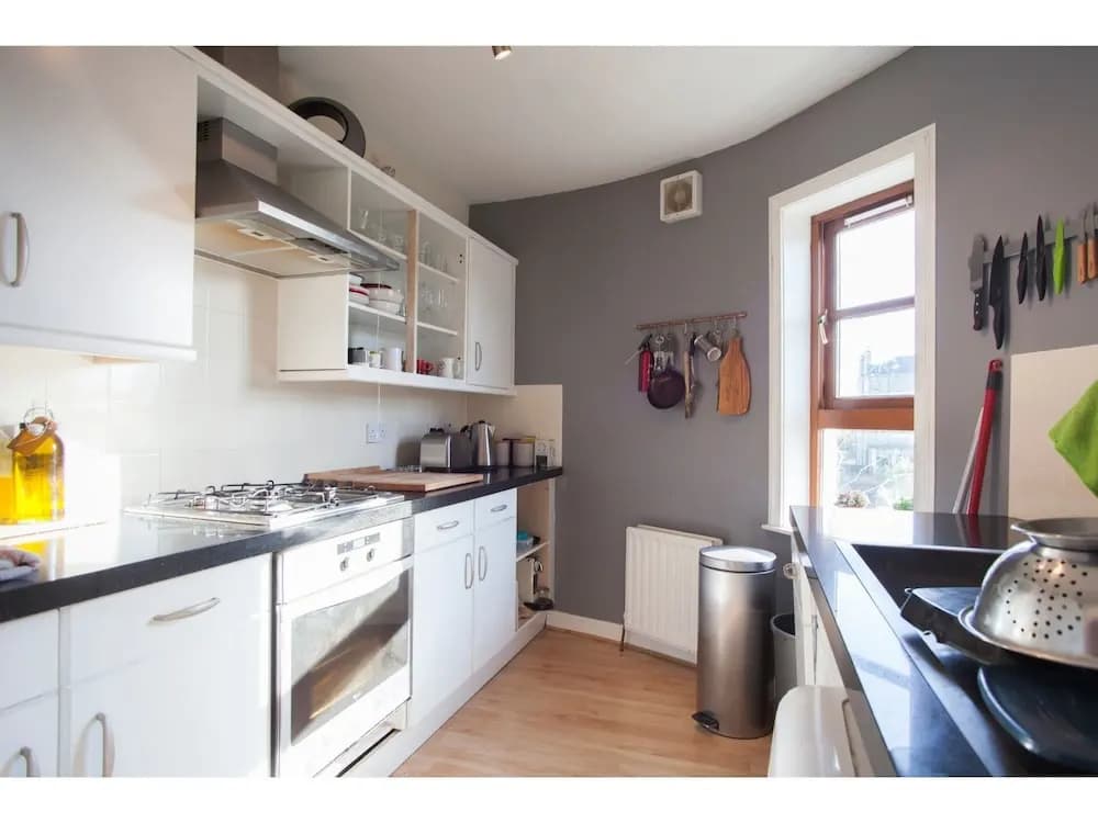 Sunny Flat W/parking Near Royal Botanic Garden - photo 14