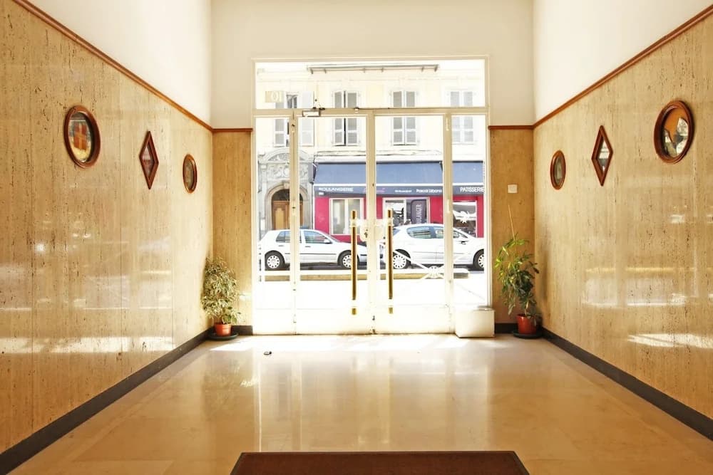 Glamor studio 4 persons with terrace dowtown in Nice - photo 10