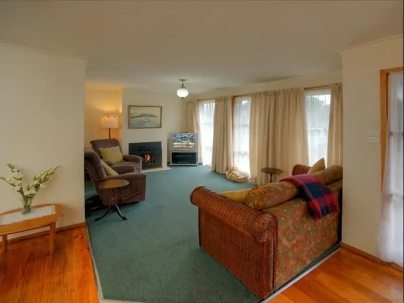 Nazaaray Coastal Cottage - photo 2