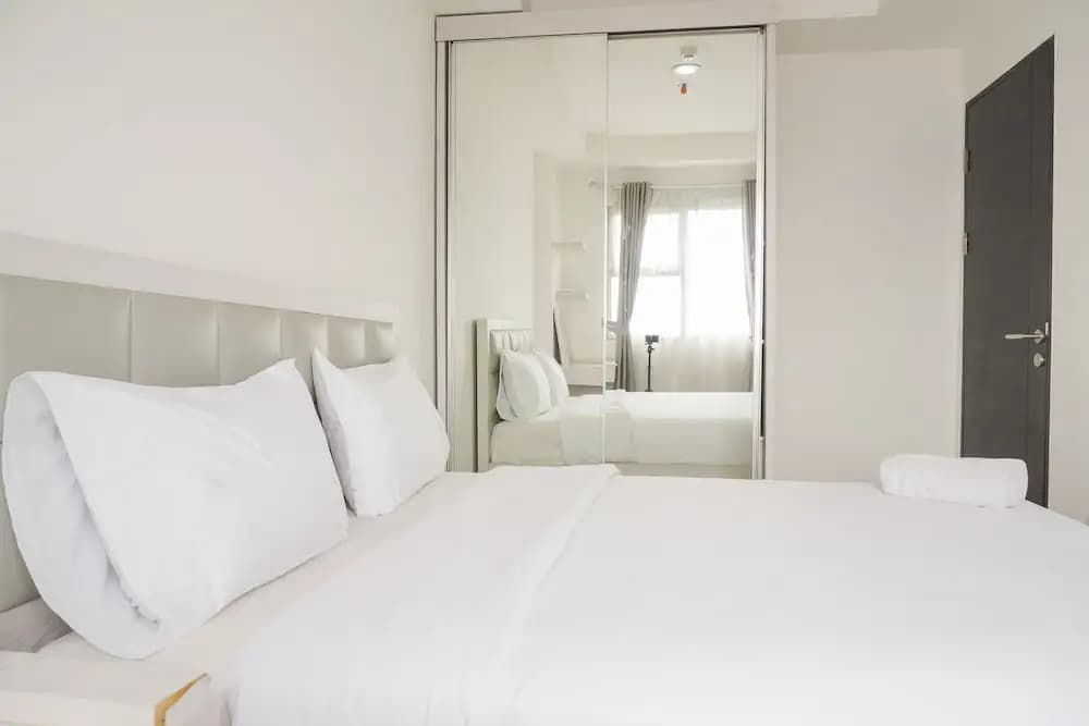 Minimalist And Homey 1Br At Belmont Residence Puri Apartment - photo 3