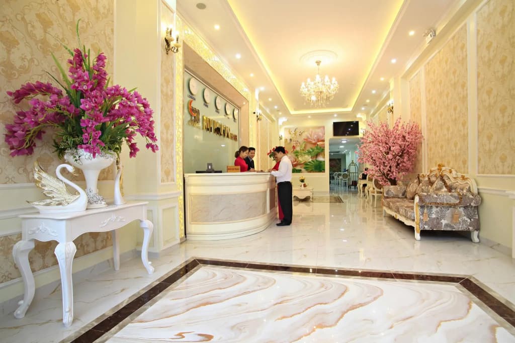 My Moon Hotel - photo 20