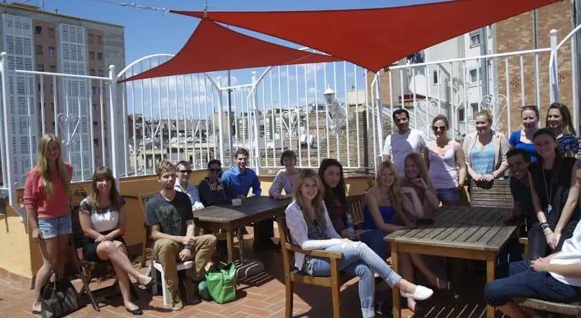 Guest House Urgell - photo 4