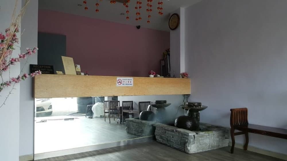 Tiong Nam Hotel Near Pasir Gudang - photo 2