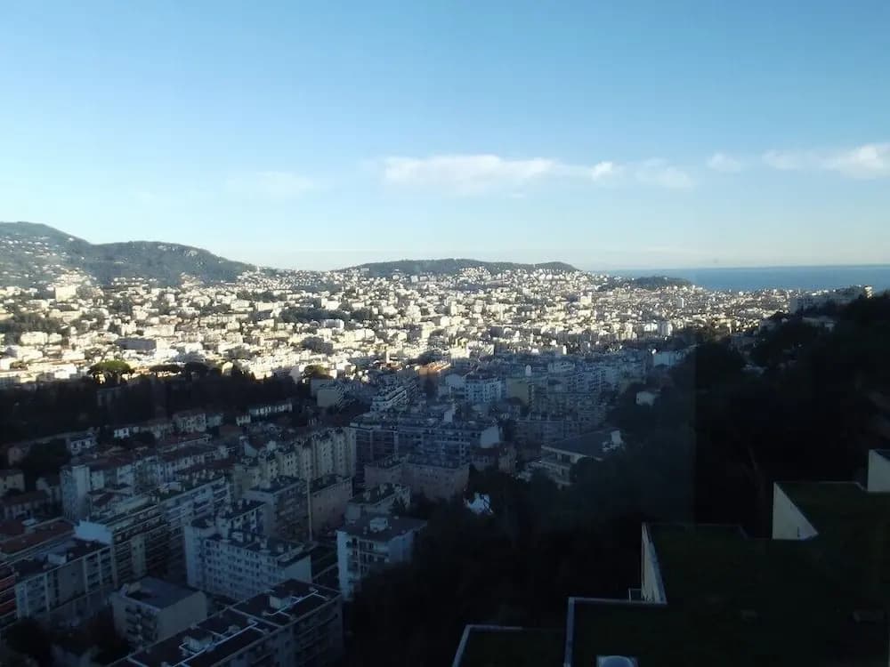 Appartement vue panoramique avec piscine pour 6 personnes à Nice quartier Pessicart - photo 9