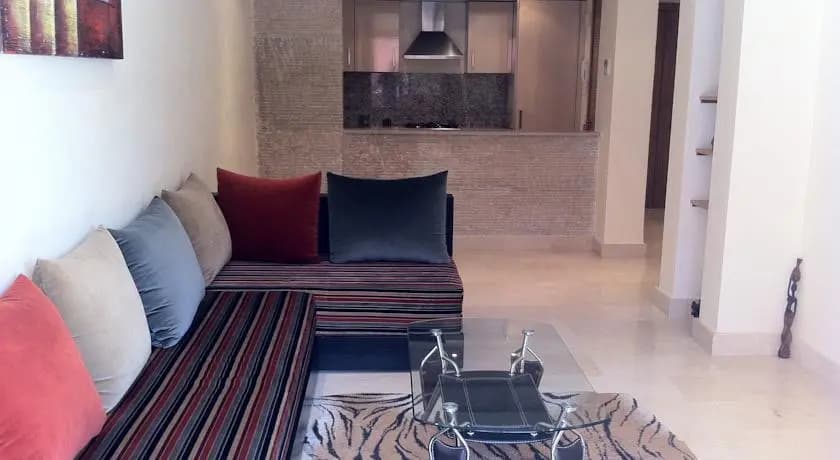 New Luxury Apartment - photo 2