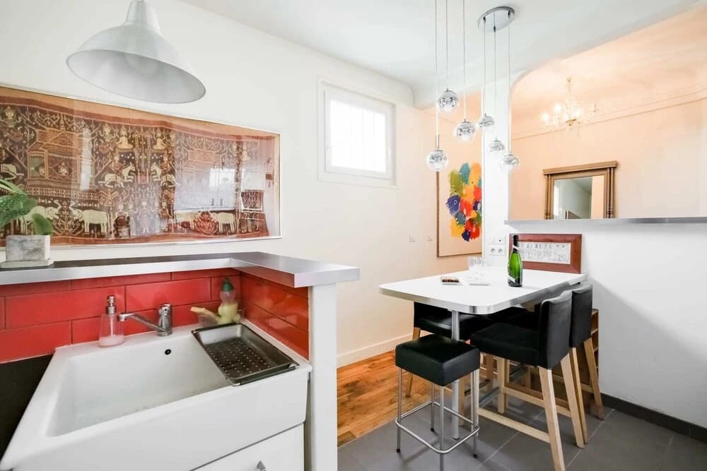 Amazing 2BR Flat Near Passy Village - photo 13