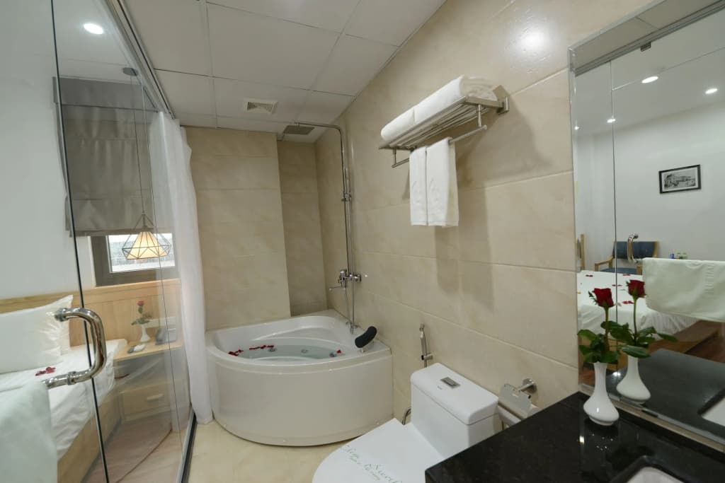 Blue Hanoi Inn City Hotel - photo 8
