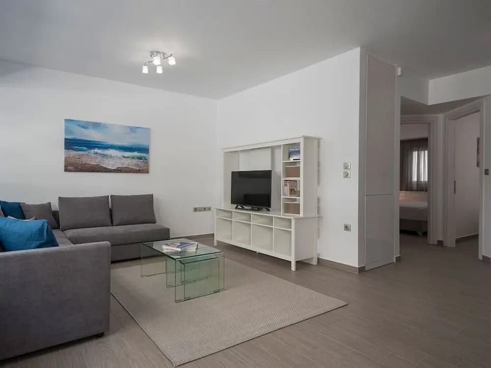 Petal Apartments - main photo