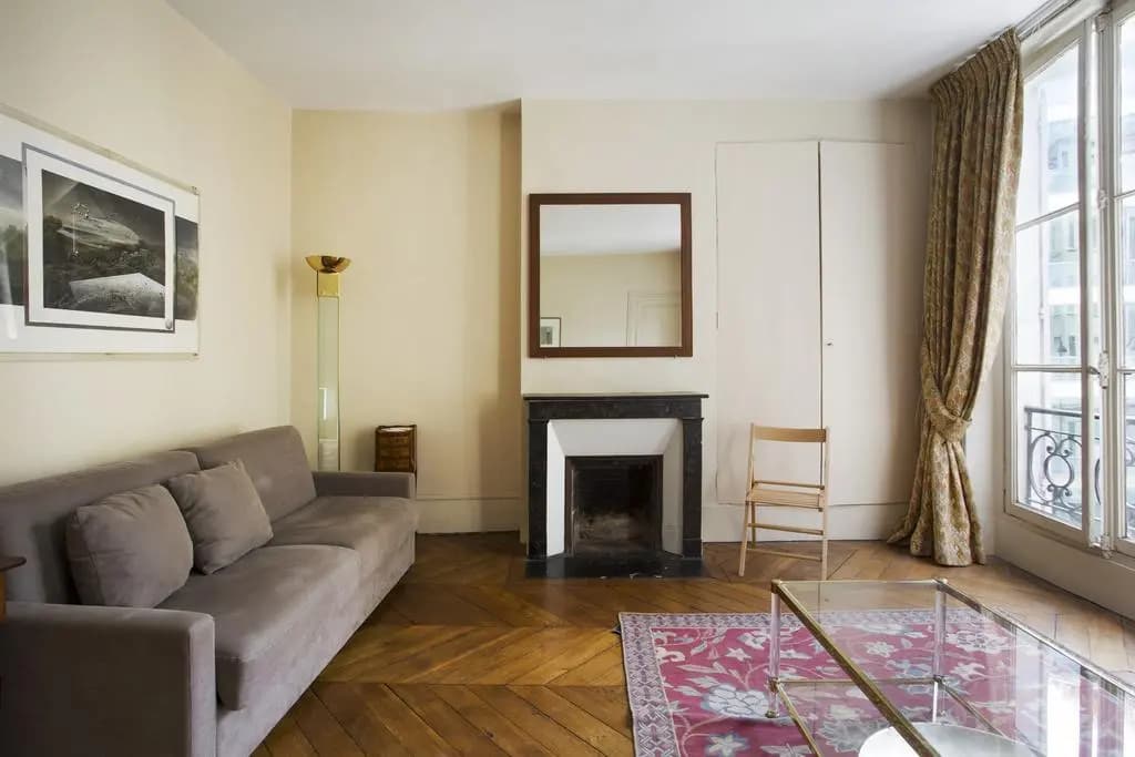 Quai d'Orsay Apartment - photo 3