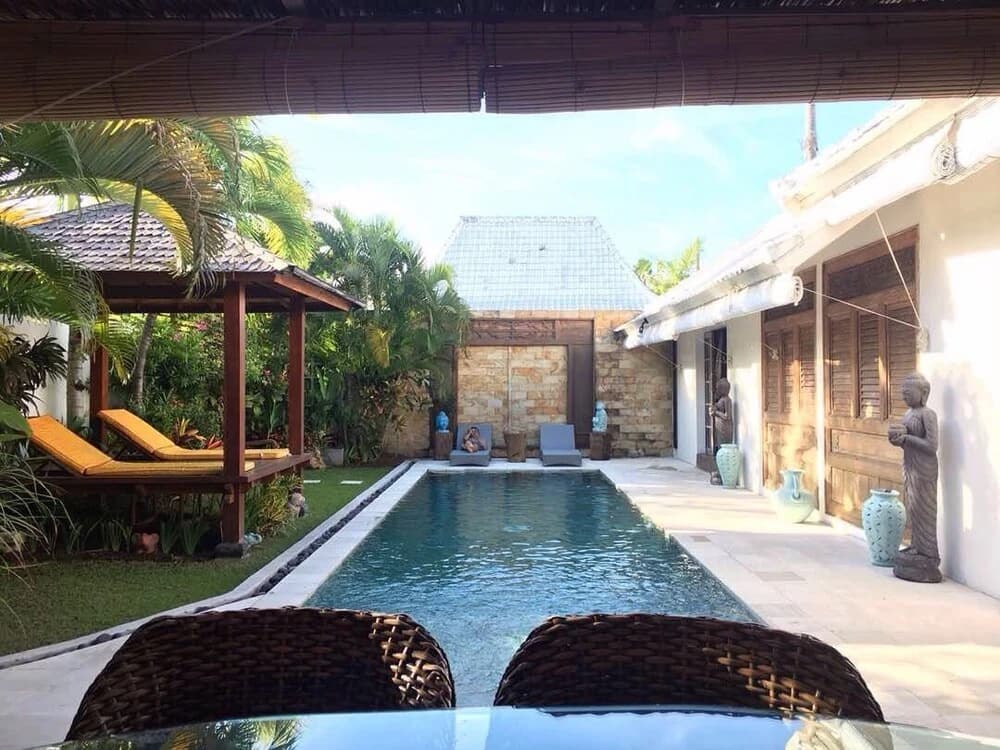 Coco Poco Villa Seminyak - photo 4