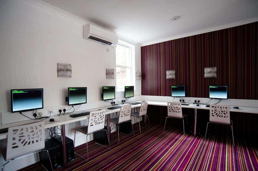 Safestay London Elephant & Castle - photo 18