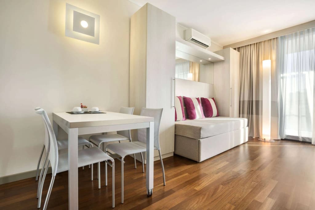 Hotel Ramada Plaza by Wyndham Milano - photo 21