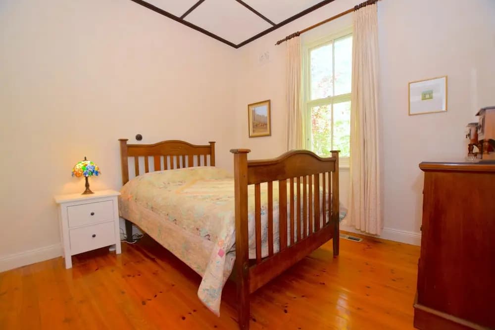 Mintie Cottage on Leura Mall - photo 4